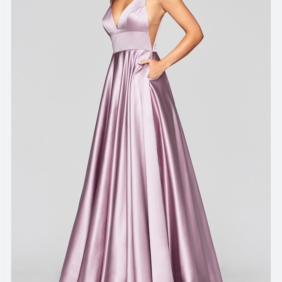 Beautiful Faviana Glamour formal lilac/rose gown size 6 - Picture 4 of 6